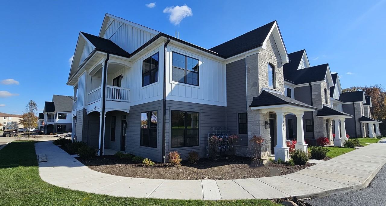 238 Timber Ridge Ct - Photo 2 of 16