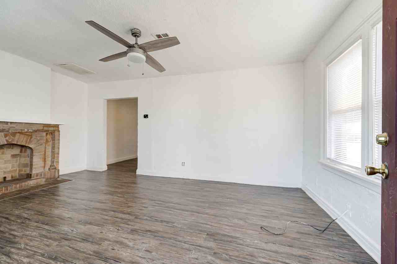 2204 N Kate Ave - Photo 2 of 22