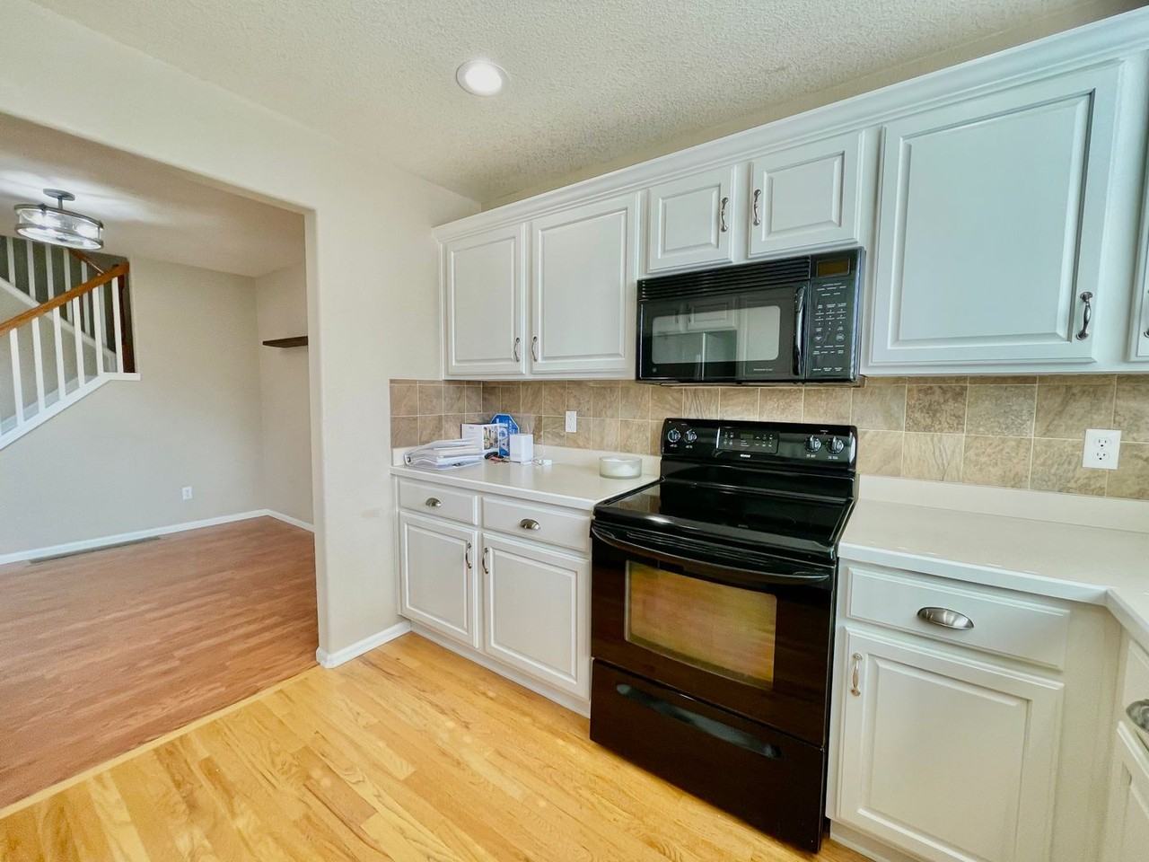 2756 County Fair Ln - Photo 7 of 23