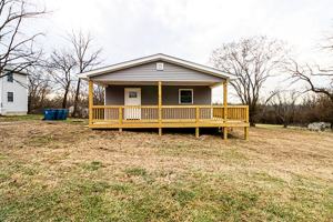 featured image of 400 Maple Ct