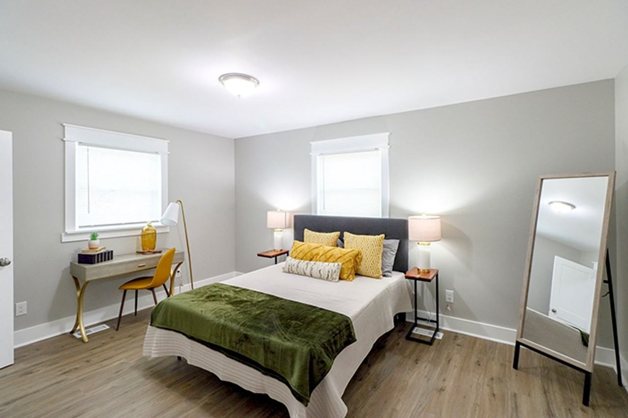 400 Maple Ct - Photo 2 of 21