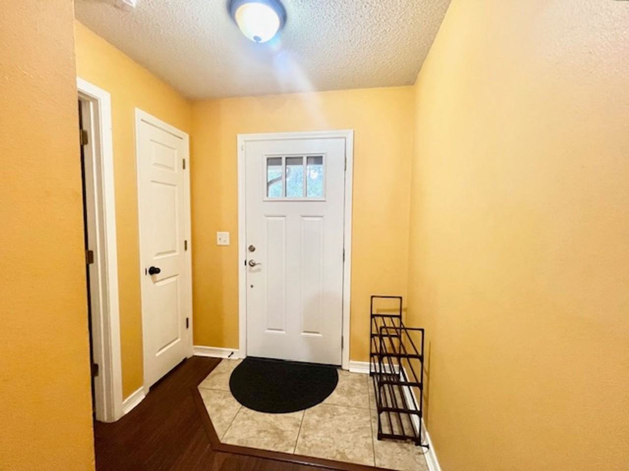 655 County Line Rd - Photo 2 of 24