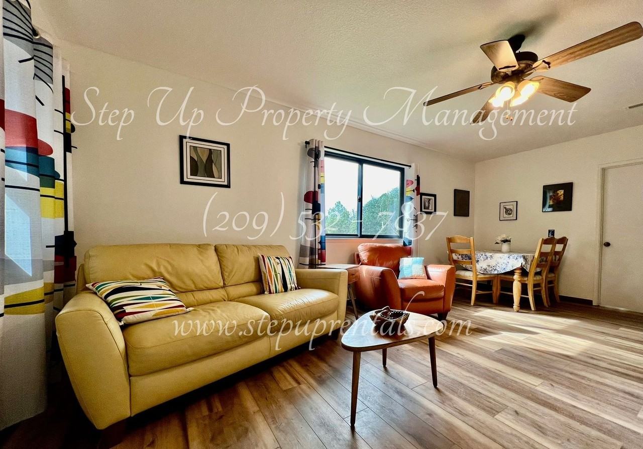 21905 El Oso Way - Photo 2 of 7