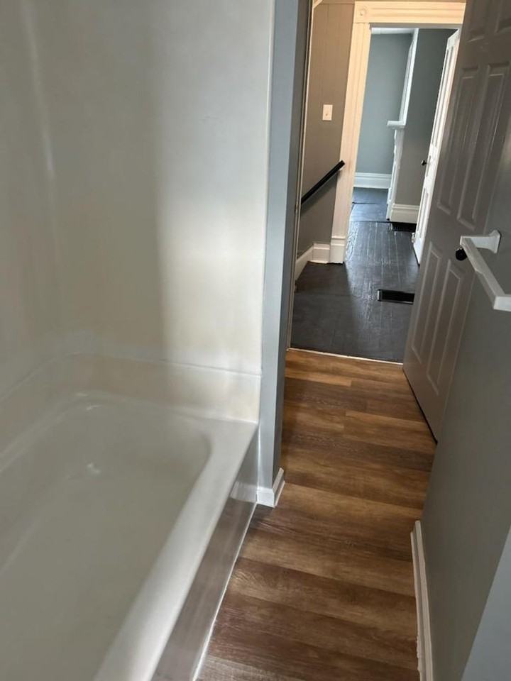 513 N Water St - Photo 2 of 12