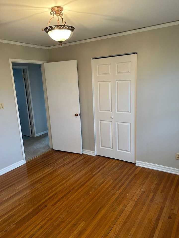 113 Hughes St - Photo 5 of 12