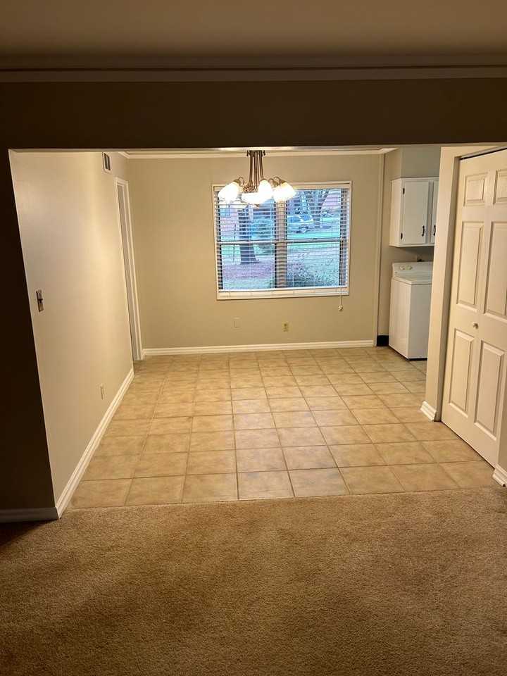 113 Hughes St - Photo 7 of 12