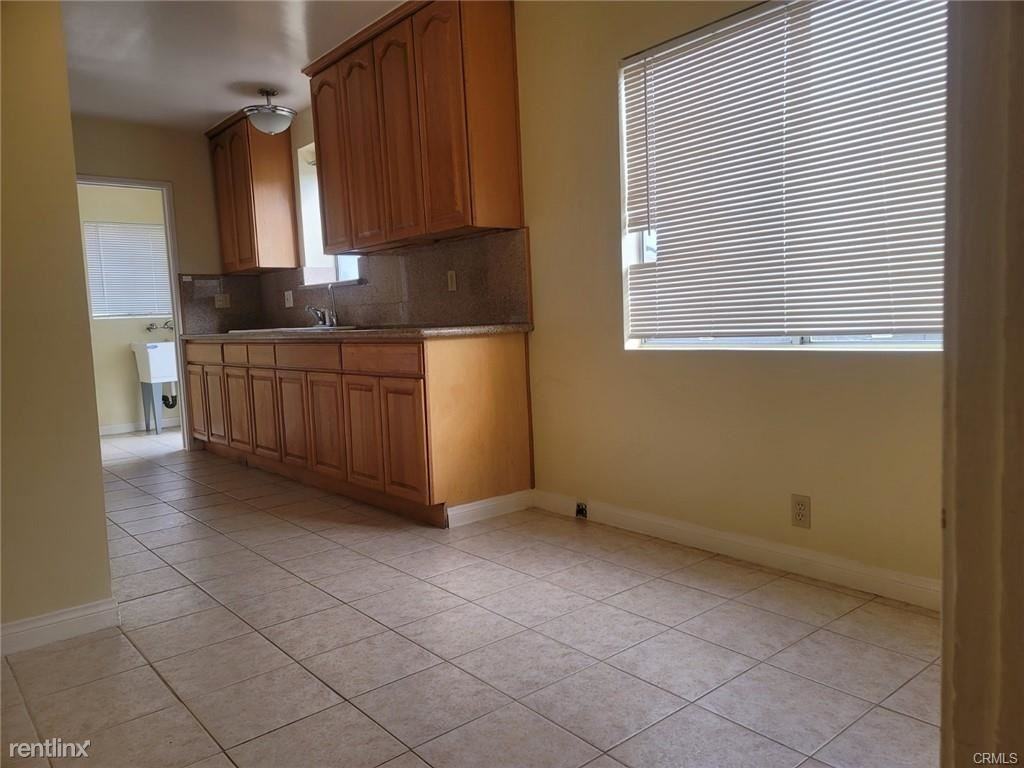 1222 Lafayette St - Photo 3 of 12