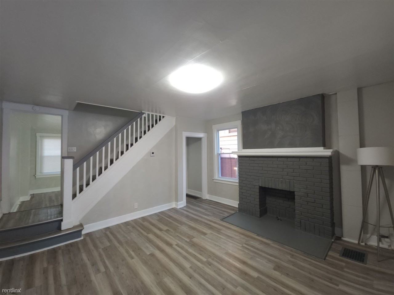 6528 Dean St - Photo 2 of 13