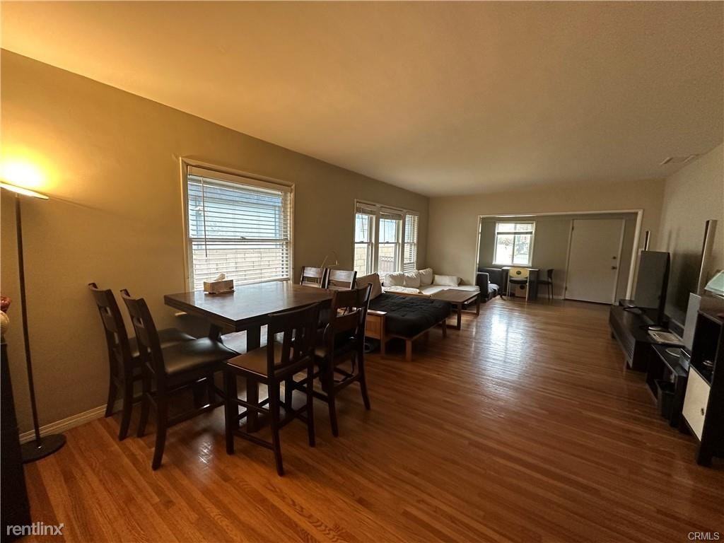 63 S Roosevelt Ave - Photo 2 of 14