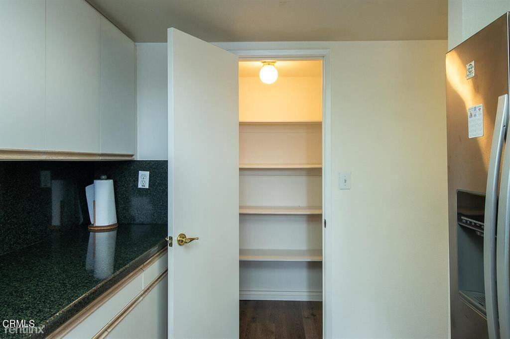 1115 Huntington Dr #H - Photo 2 of 10