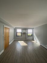 7322 N Ridge Blvd #1W - Photo 1 of 1