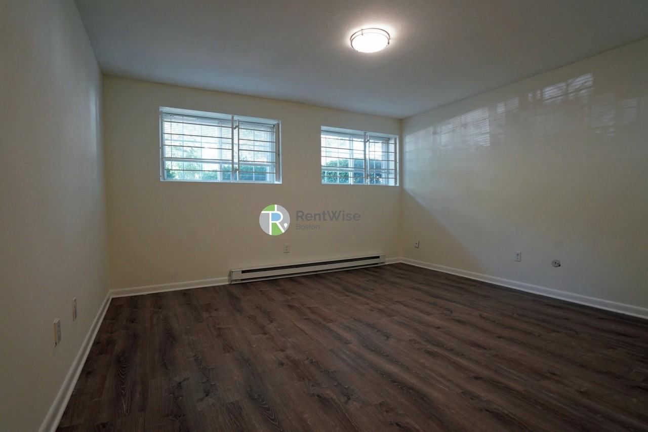 11 Embassy Rd #3 - Photo 3 of 15