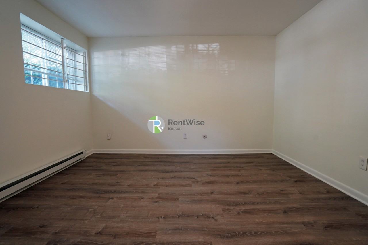 11 Embassy Rd #3 - Photo 4 of 15