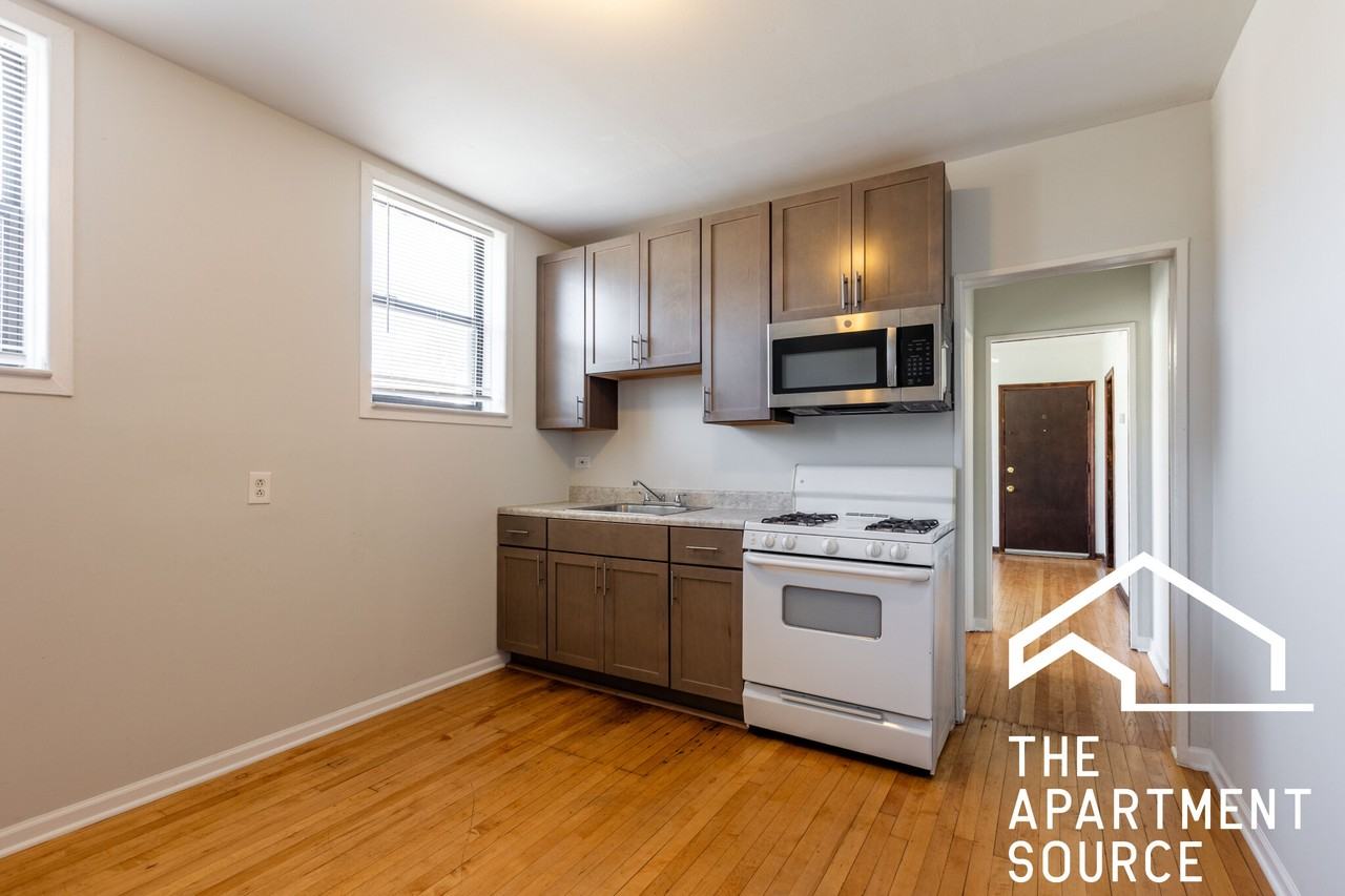 4810 W Armitage Ave #3R - Photo 2 of 13