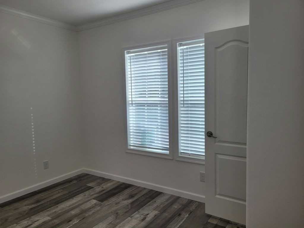 5552 Annette St - Photo 6 of 26