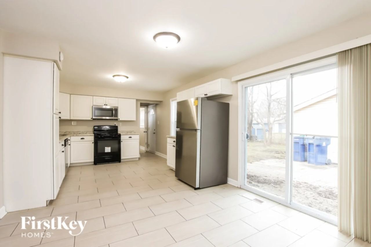 823 Dartmouth Ave - Photo 3 of 8