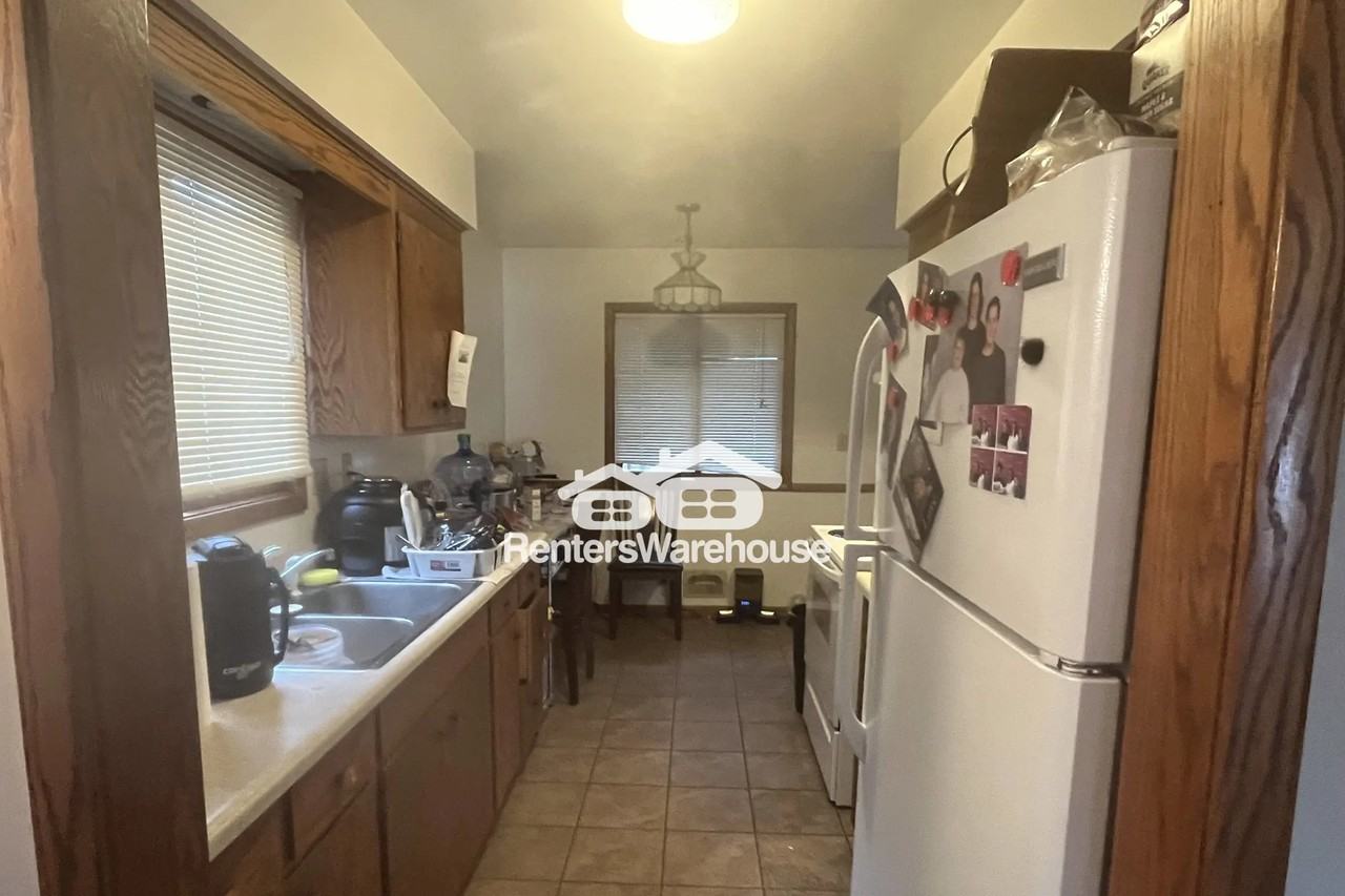 1539 Birmingham St - Photo 3 of 13