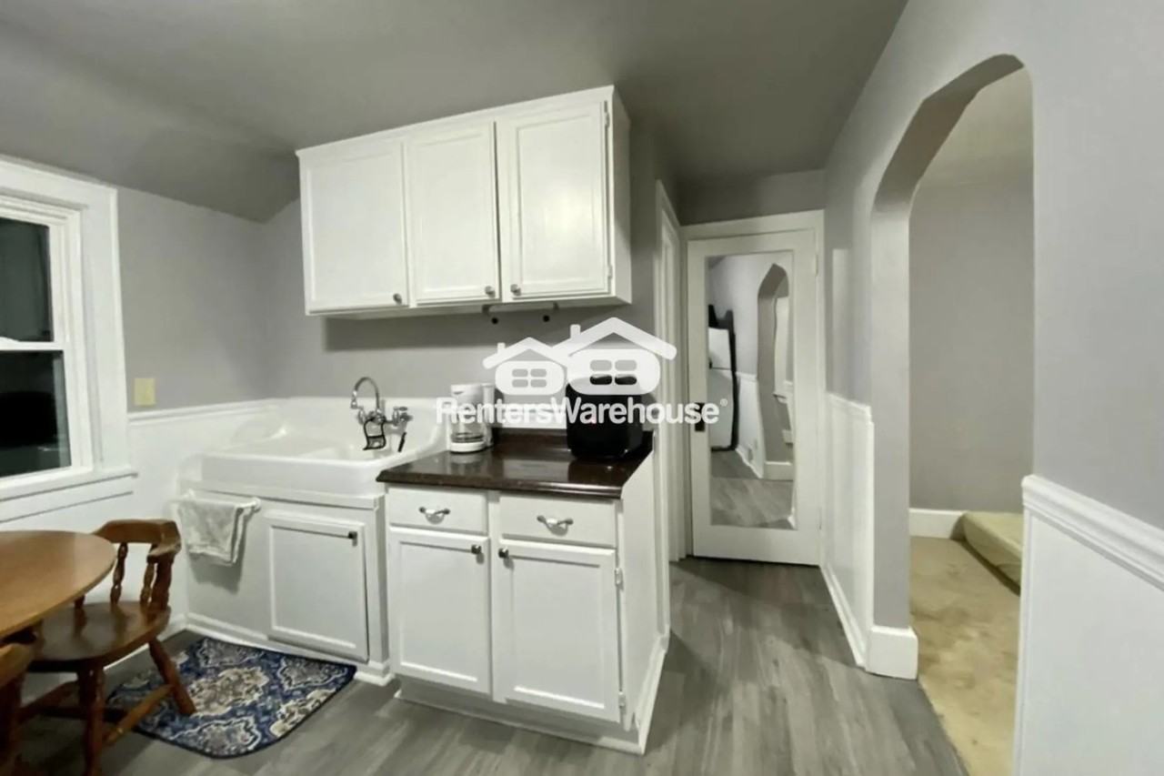 1743 7th St E - Photo 3 of 11