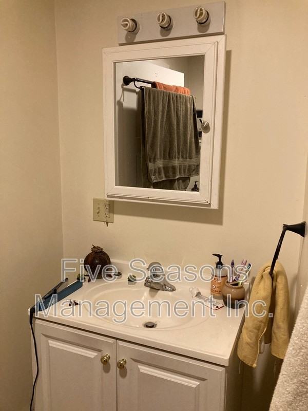 49 Intervale Ave - Photo 7 of 13