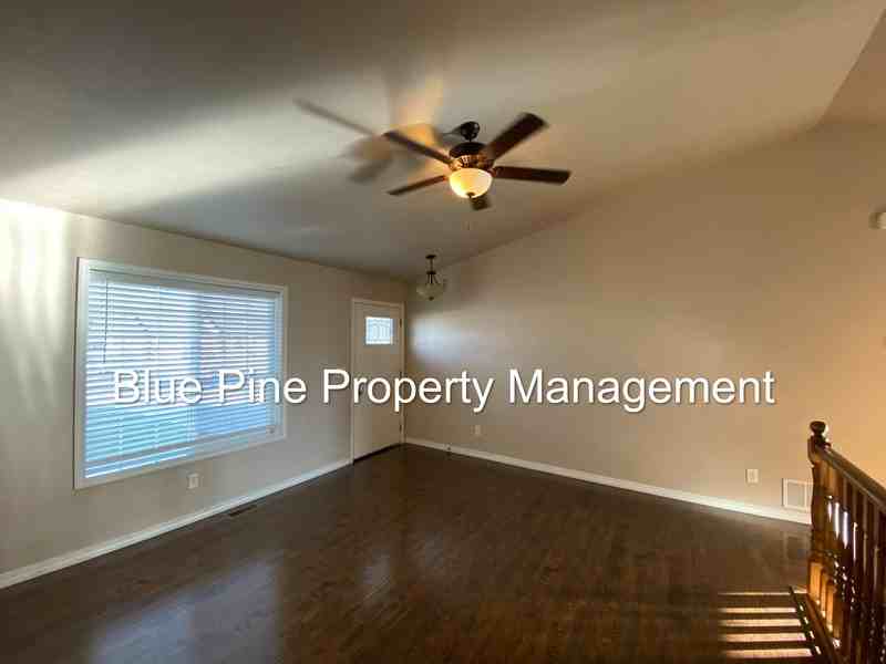 2915 Sunlight Dr - Photo 2 of 20