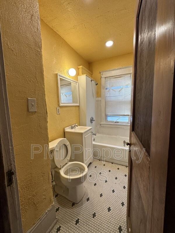 2566 North 41st Street - Photo 3 of 8