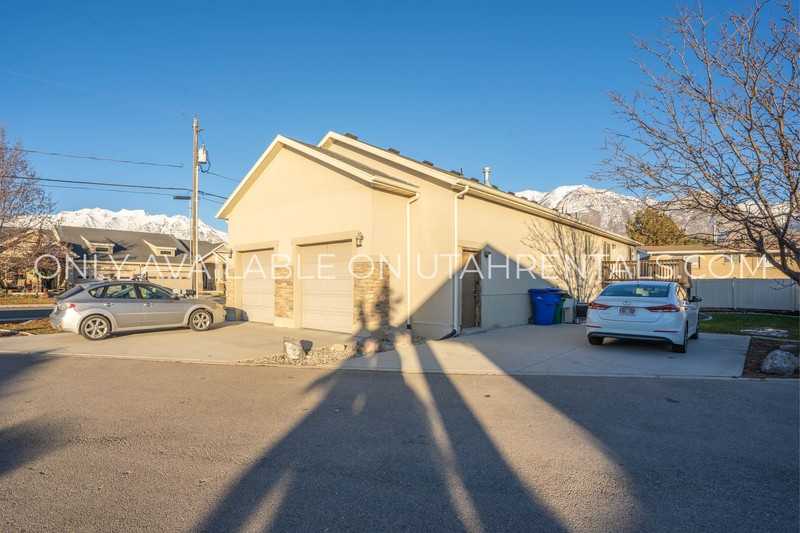 698 Es #B - Photo 7 of 22