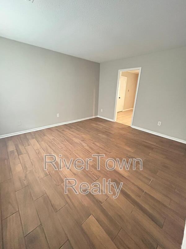 3304 Sweet Springs Dr - Photo 2 of 13