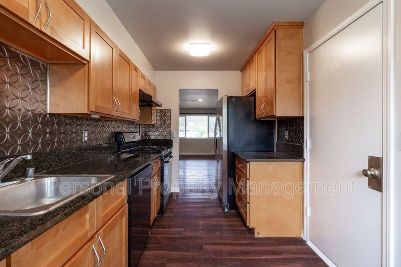 2915 Neals Ln - Photo 4 of 15