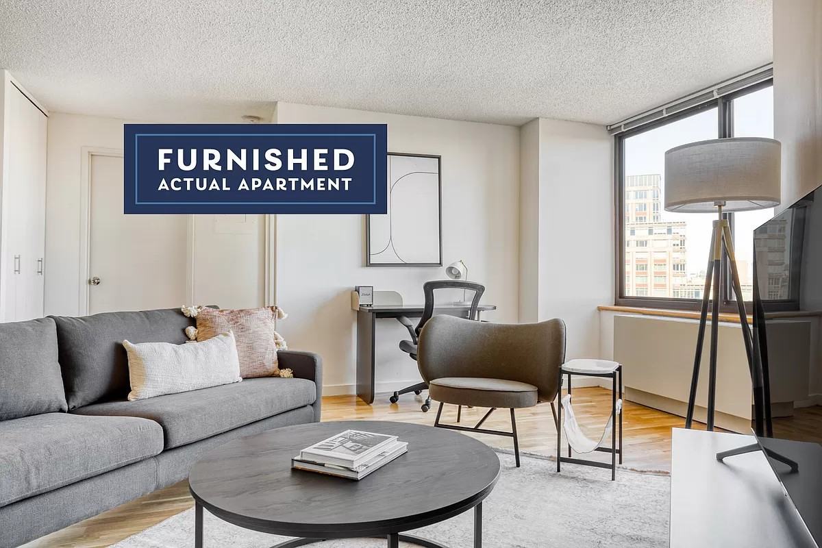 E 96th St 22Q, New York, NY 10128 1 Bedroom Apartment for 4,590/month