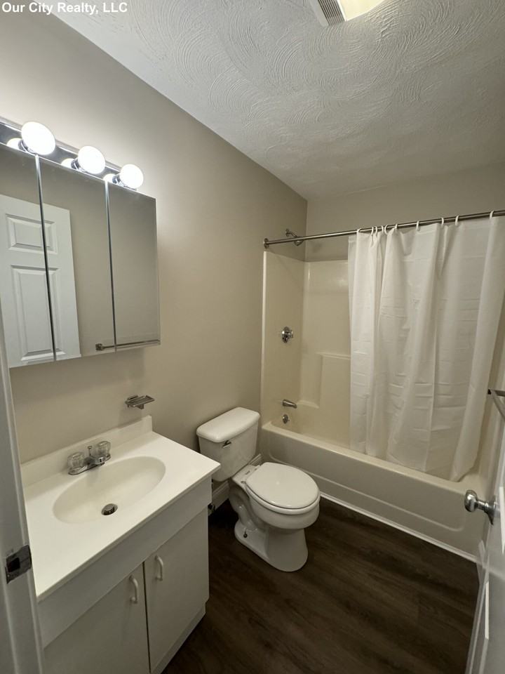 364 Harvard St #5 - Photo 3 of 14