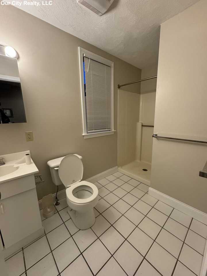 364 Harvard St #5 - Photo 6 of 14