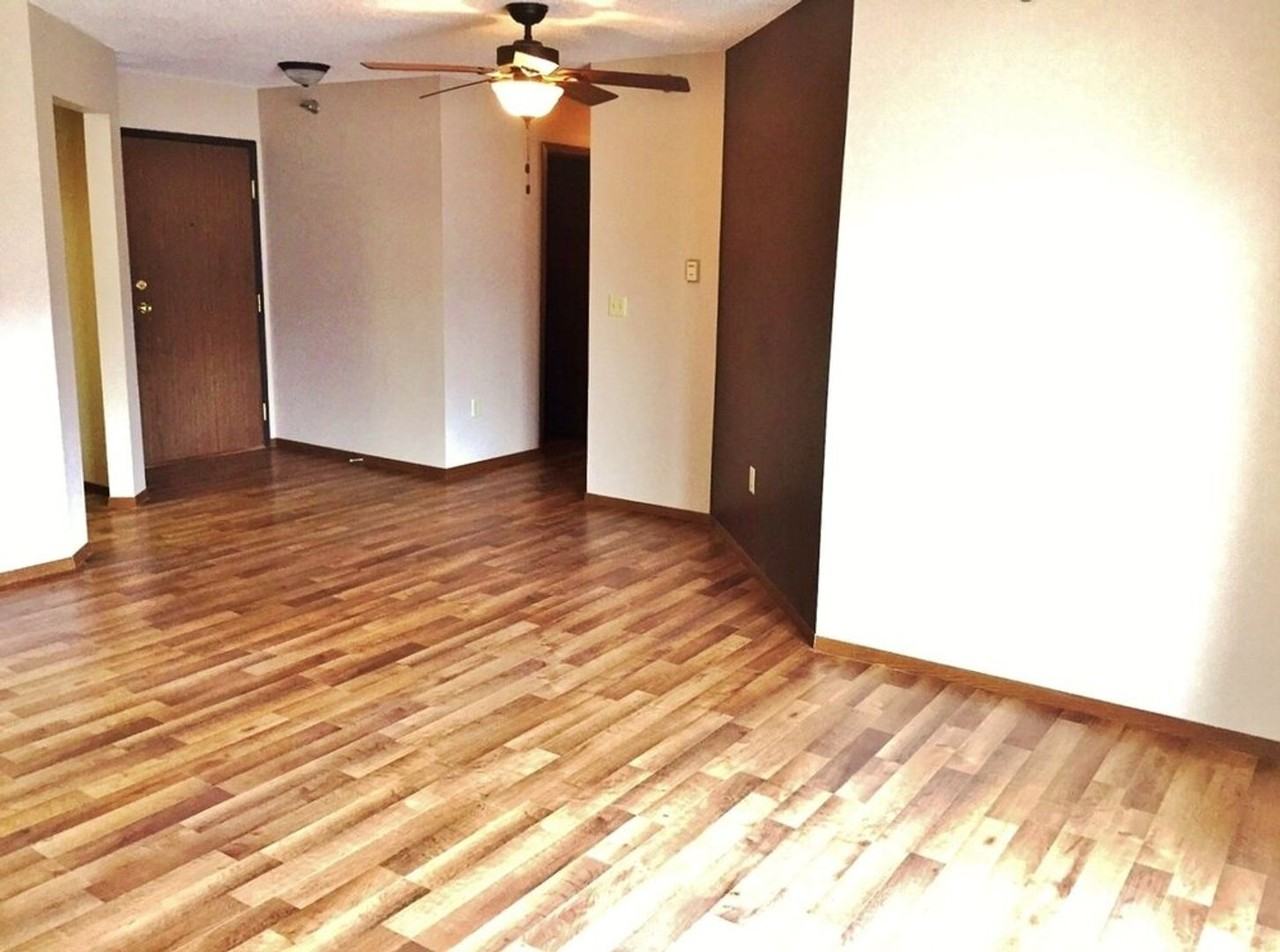 Southern Cross Apartments - Photo 7 of 25