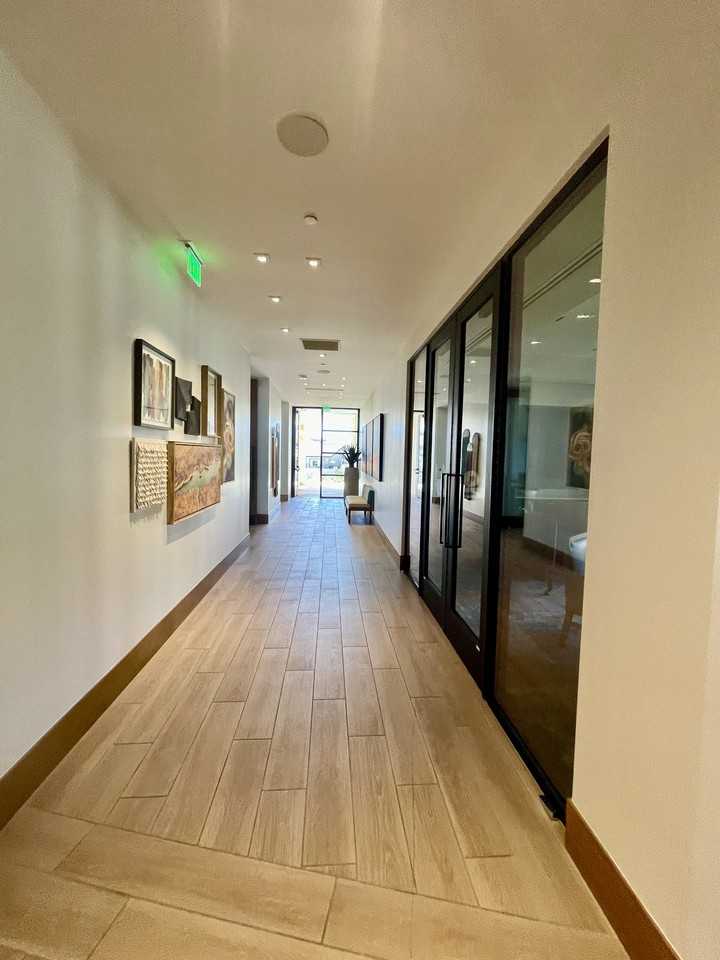 223 Sun Glaze Ave - Photo 5 of 50