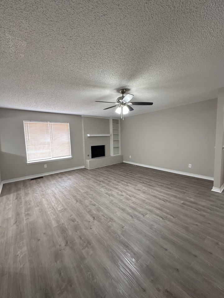 4700 Clendon Way - Photo 2 of 10