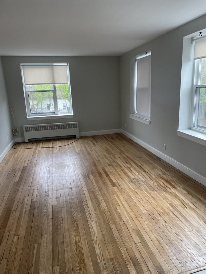 346 Union St - Photo 2 of 6