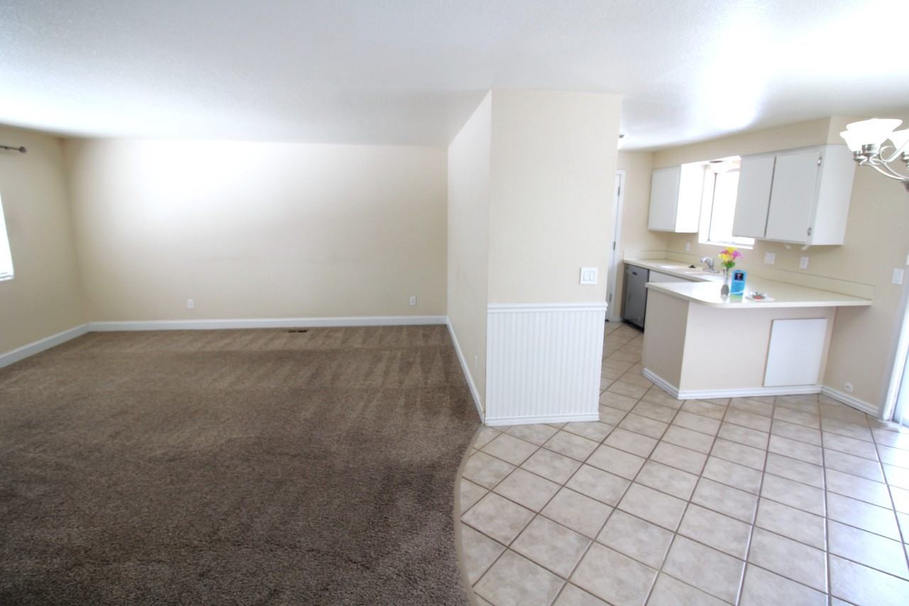 726 S Wickham Fen Way - Photo 3 of 18