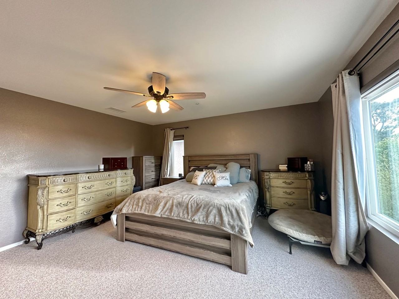 861 Pohl Pl - Photo 7 of 16
