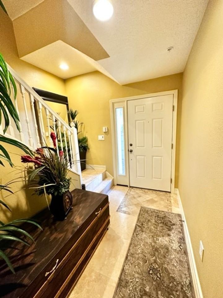 4232 Messina Dr - Photo 3 of 25