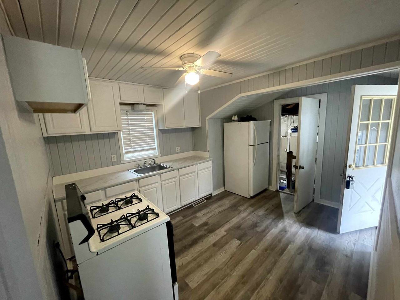 1632 Midway Dr #NA - Photo 6 of 8