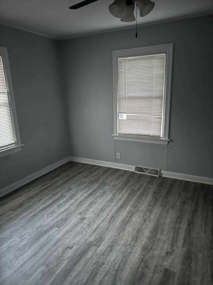 1632 Midway Dr #NA - Photo 4 of 8