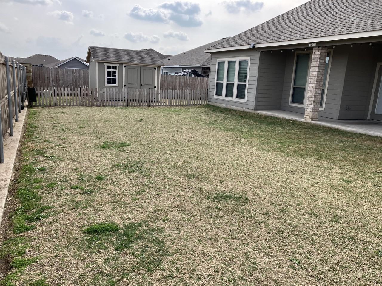 407 Raven Dr #1 - Photo 3 of 18