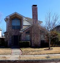 580 Raintree Cir  