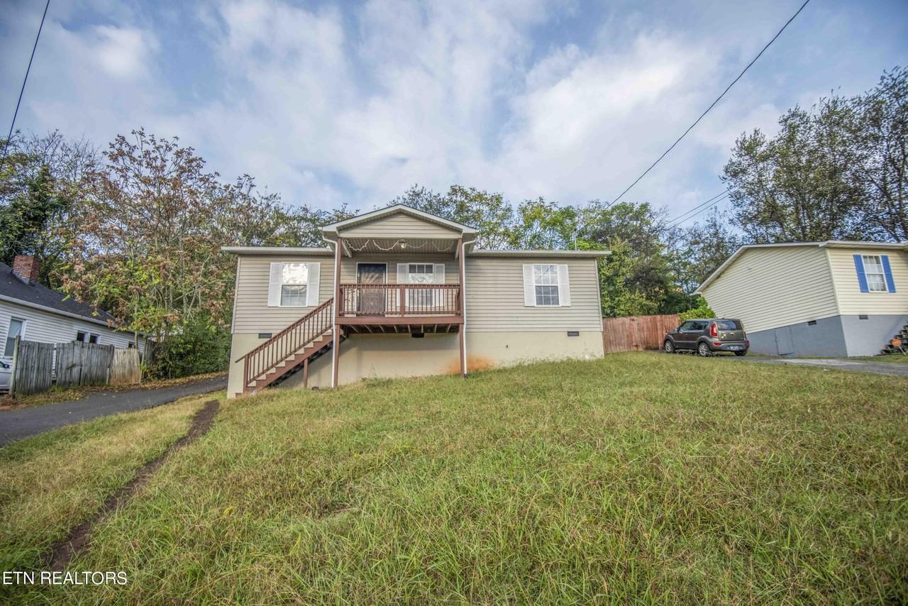 1321 Baker Ave, Knoxville, TN 37920 3 Bedroom House for 1,495/month