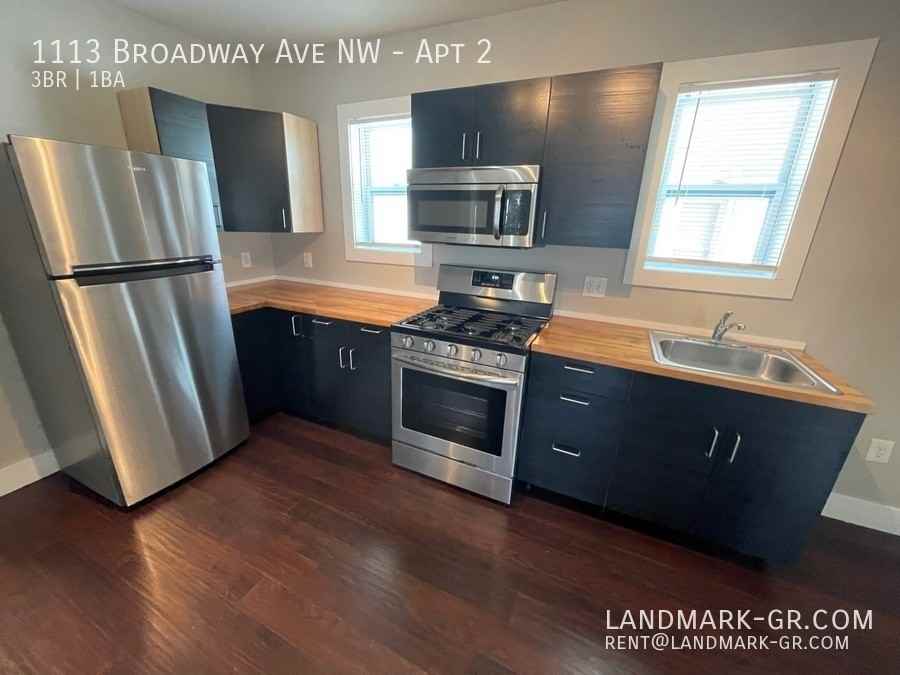 1113 Broadway Ave Nw #2