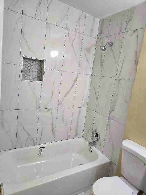 716 Sw 9th St #4 - Photo 6 of 13