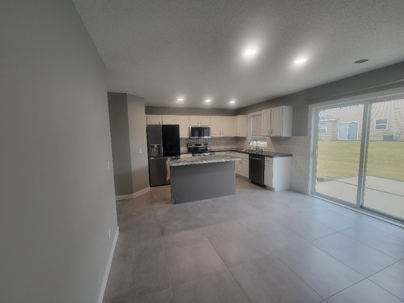 10443 64th Way - Photo 2 of 11