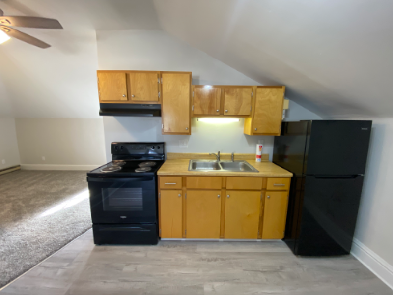 517 Main St #5 - Photo 2 of 6