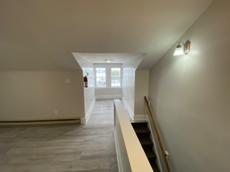 517 Main St #5 - Photo 3 of 6