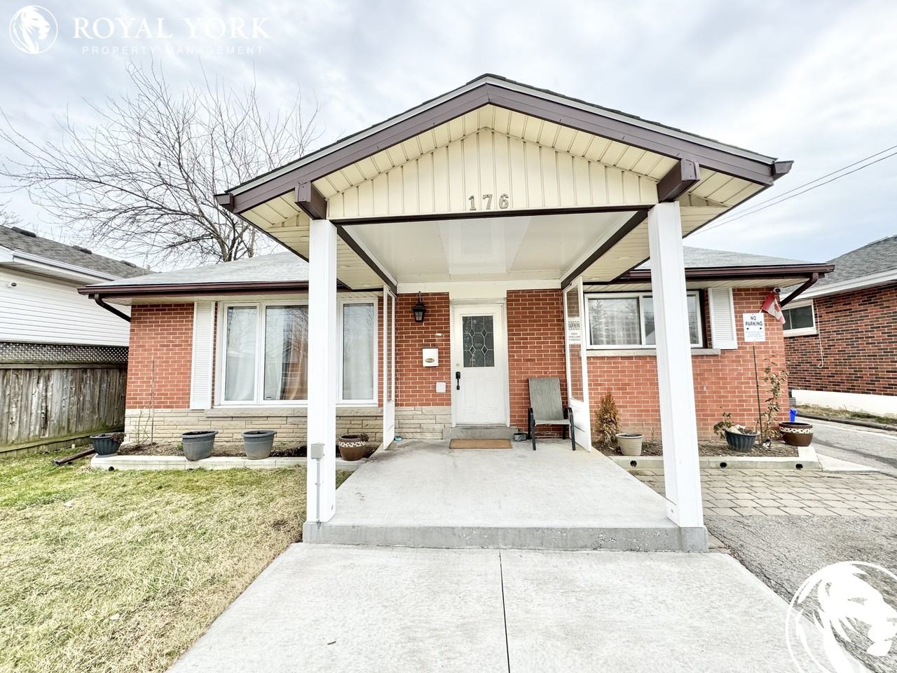 176 Fennell Ave E, Hamilton, ON L9A 1S3 1 Bedroom Apartment for 1,745