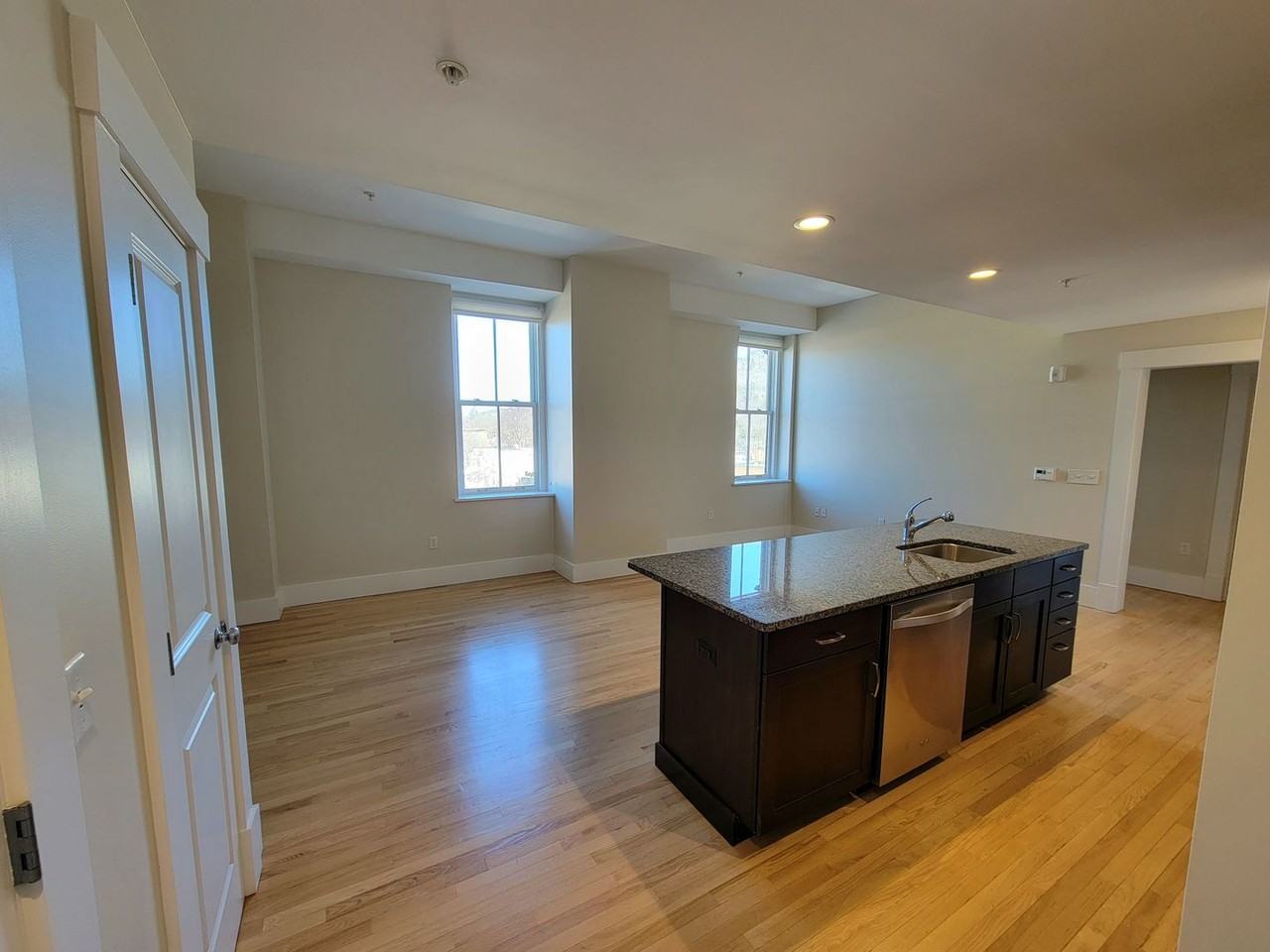 132 Main St - Photo 3 of 18
